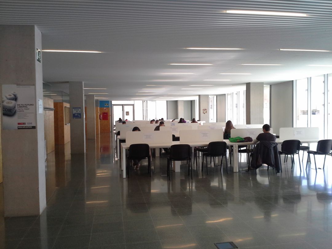 Sala de estudio de la Facultad de Ciencias Sociosanitarias Sala de estudio de la Facultad de Ciencias Sociosanitarias