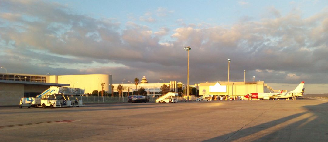 Una pista del aeropuerto de Sont Sant Joan (Palma). Una pista del aeropuerto de Sont Sant Joan (Palma).