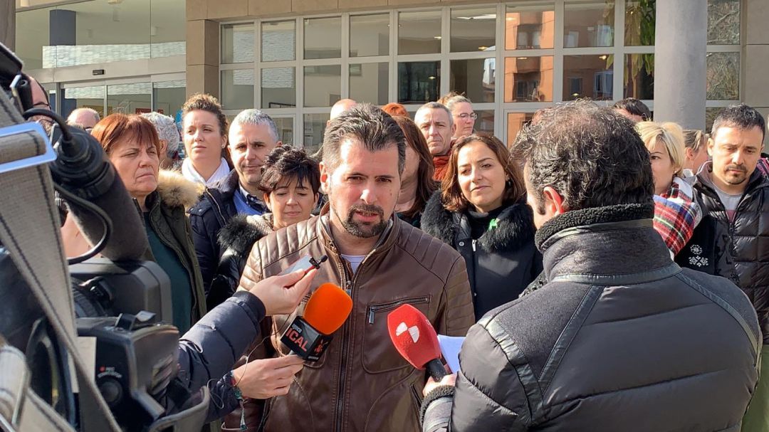 Luis Tudanca durante su visita al norte de la provincia de Palencia Luis Tudanca durante su visita al norte de la provincia de Palencia