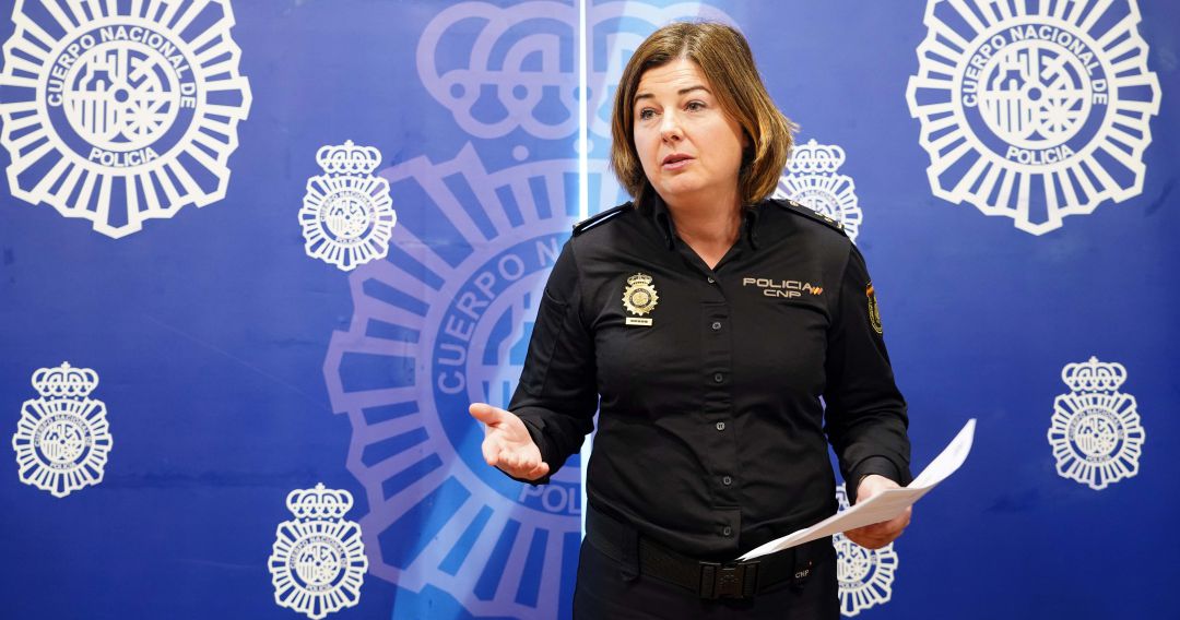 La portavoz del CNP ofrece explicaciones a los medios sobre la muerte de un hombre en Valladolid La portavoz del CNP ofrece explicaciones a los medios sobre la muerte de un hombre en Valladolid