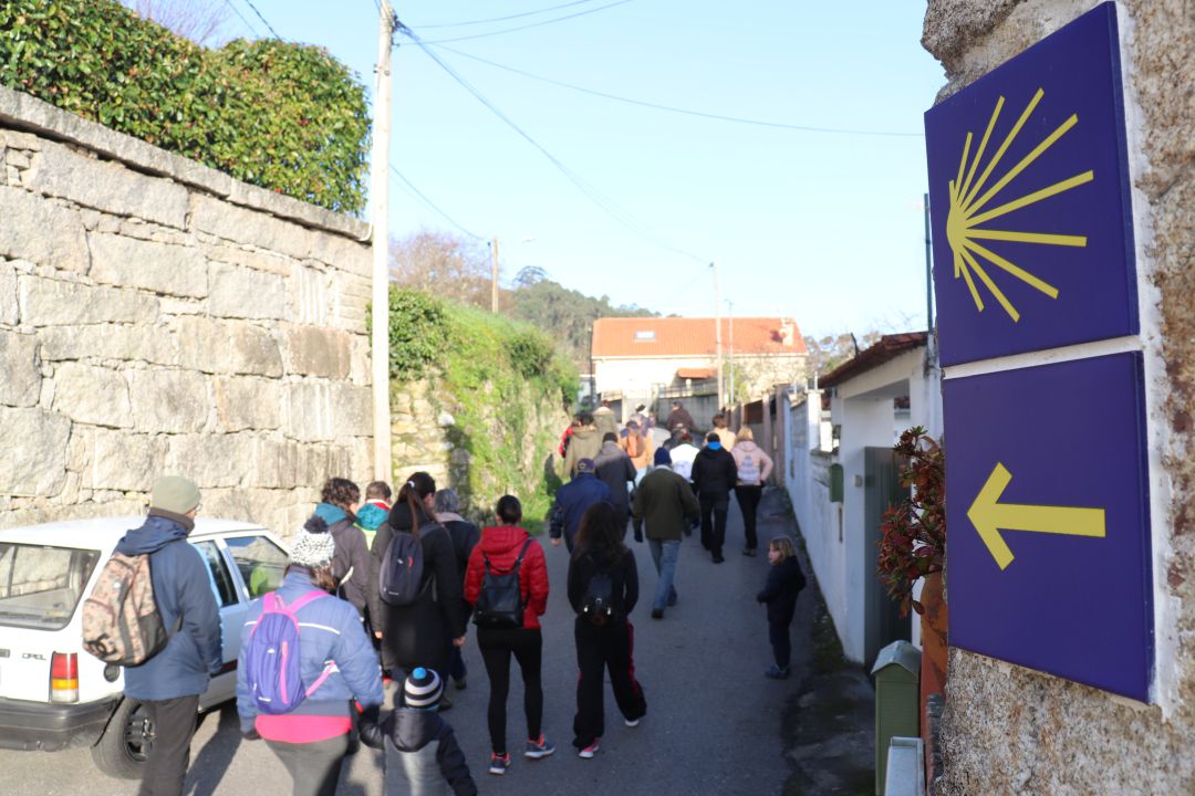 Participantes de la andaina - reforestación organizada por el Concello de A Guarda por el Camino de Santiago Portugués por la Costa. Participantes de la andaina - reforestación organizada por el Concello de A Guarda por el Camino de Santiago Portugués por la Costa.