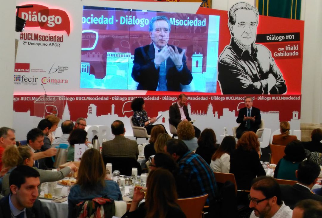Iñaki Gabilondo en un momento del #Diálogos con la Sociedad Iñaki Gabilondo en un momento del #Diálogos con la Sociedad