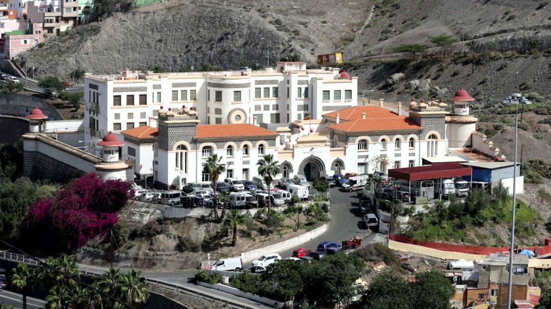 Un juez compara el CIE de Barranco Seco con las "cárceles de la dictadura"