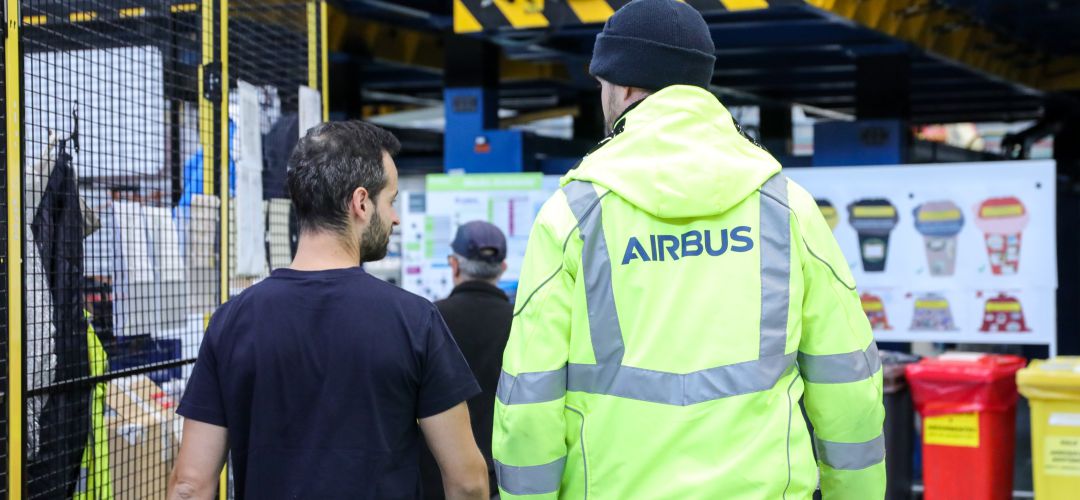 La multinacional prevé un nuevo plan de empleo que podría afectar a miles de puestos de trabajo en toda Europa La multinacional prevé un nuevo plan de empleo que podría afectar a miles de puestos de trabajo en toda Europa