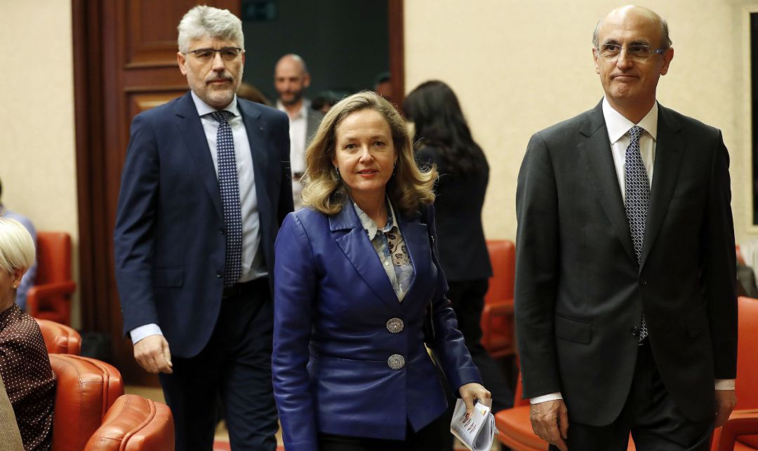 La vicepresidenta de Asuntos Económicos y Transformación Digital, Nadia Calviño, a su llegada a la Comisión de Asuntos Económicos del Congreso La vicepresidenta de Asuntos Económicos y Transformación Digital, Nadia Calviño, a su llegada a la Comisión de Asuntos Económicos del Congreso
