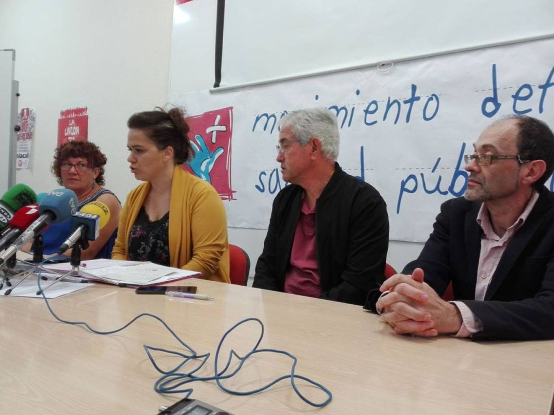 Vanesa Mezquita interviene en una rueda de prensa del Movimiento de la Sanidad Pública Vanesa Mezquita interviene en una rueda de prensa del Movimiento de la Sanidad Pública