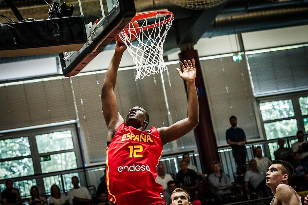 Osas Ehigiator es un habitual de las categorías inferiores de la selección española de baloncesto. Osas Ehigiator es un habitual de las categorías inferiores de la selección española de baloncesto.