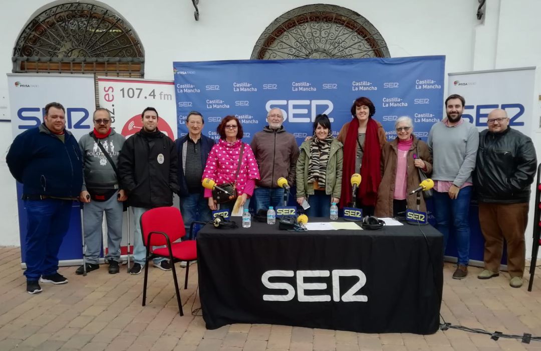 Equipo de SER Toledo y Onda Plana en Santa Cruz de la Zarza Equipo de SER Toledo y Onda Plana en Santa Cruz de la Zarza