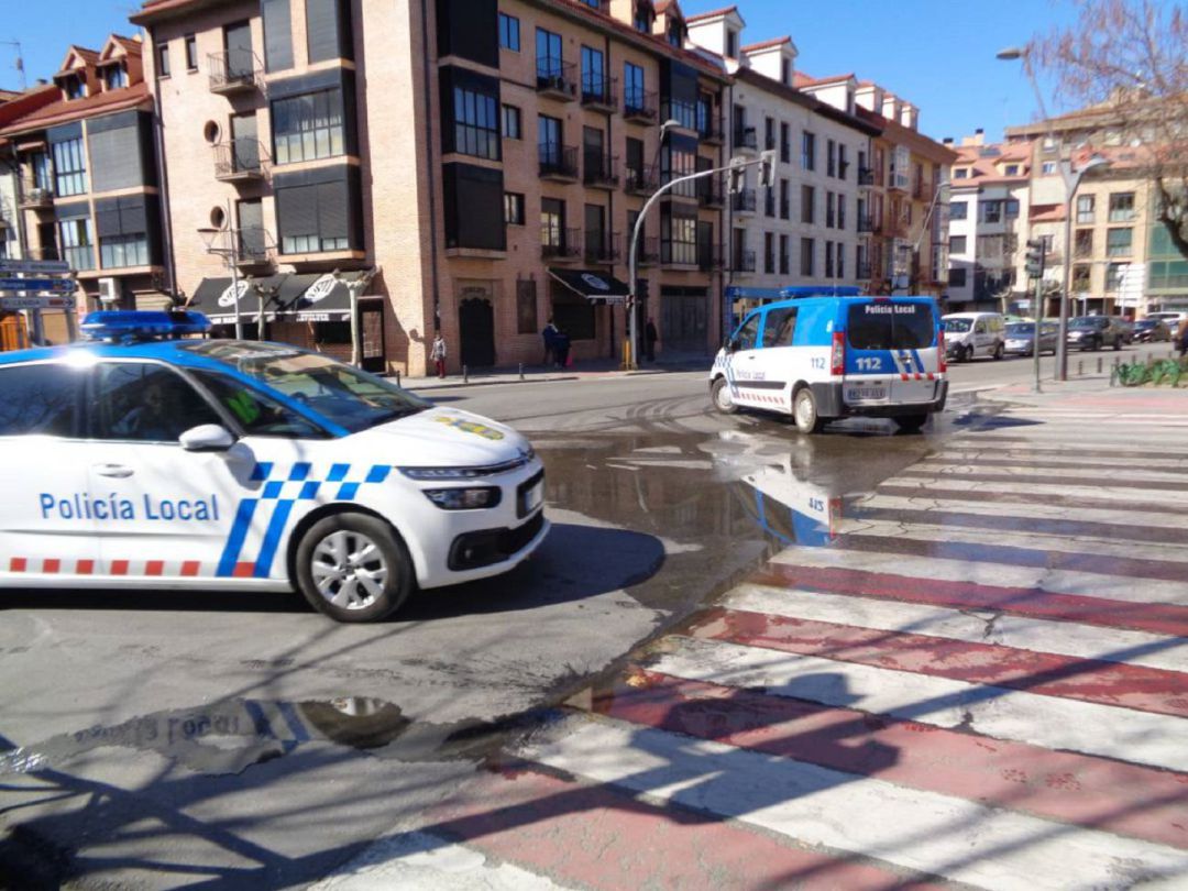Imagen de archivo de la intervención de la Policía Local de Aranda ocurrido el pasado año en el centro de la villa Imagen de archivo de la intervención de la Policía Local de Aranda ocurrido el pasado año en el centro de la villa