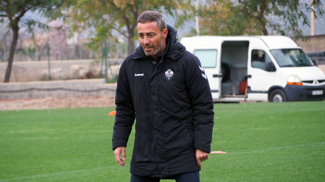 El entrenador del CD Castellón, Óscar Cano. El entrenador del CD Castellón, Óscar Cano.