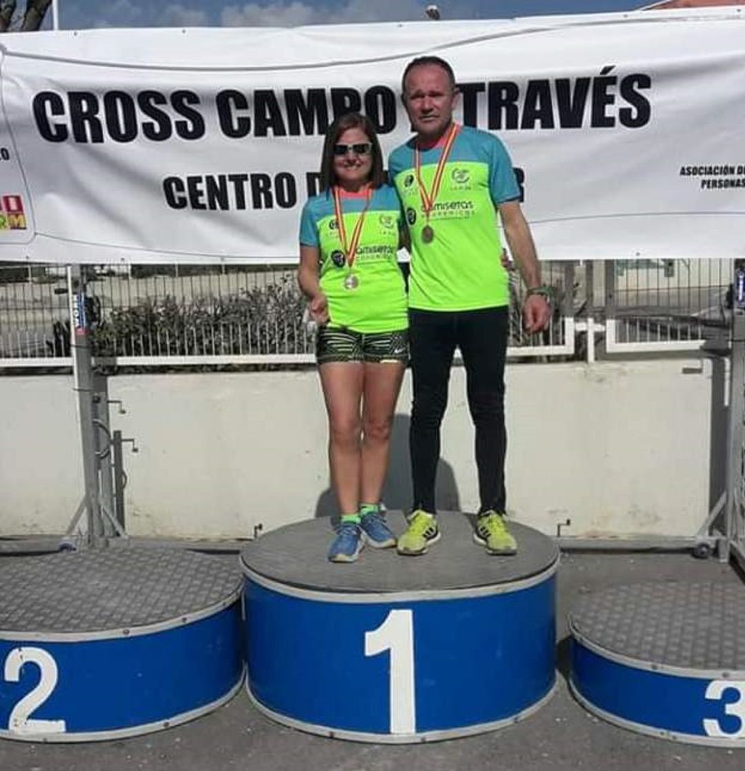 Paqui Tárraga y José Ferris volvieron a subir al podio Paqui Tárraga y José Ferris volvieron a subir al podio