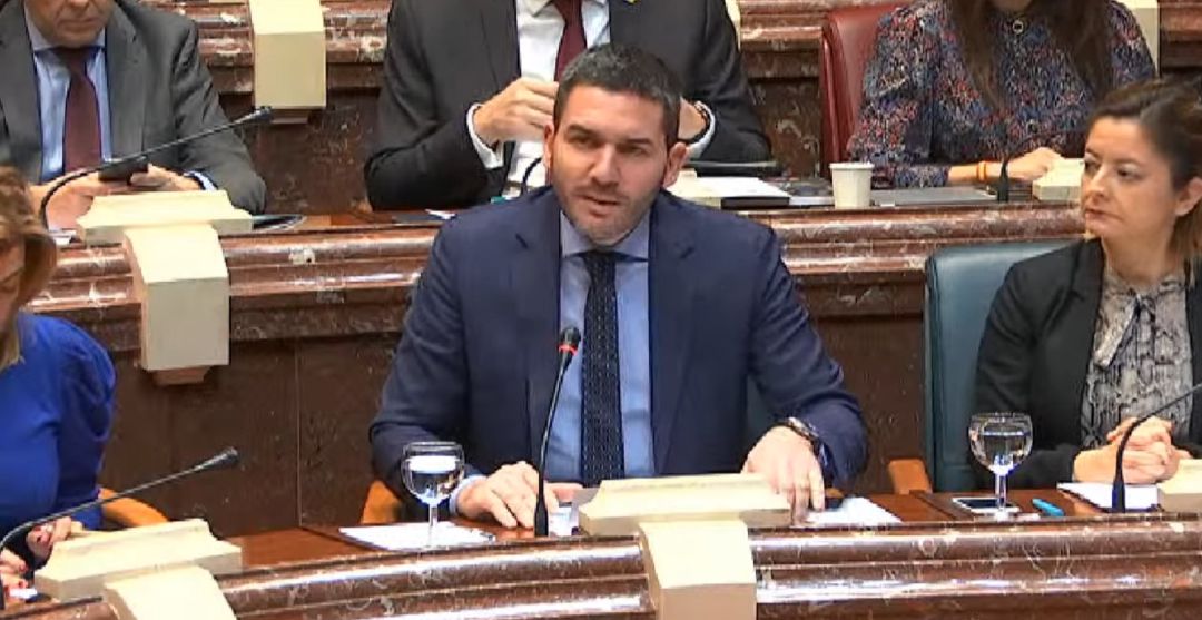 El consejero Antonio Luengo durante su intervención en la Comisión de Economía, Hacienda y Presupuesto de la Asamblea Regional El consejero Antonio Luengo durante su intervención en la Comisión de Economía, Hacienda y Presupuesto de la Asamblea Regional