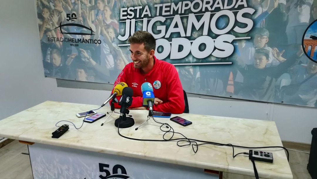El entrenador del Salamanca CF B, Pablo Cortés. El entrenador del Salamanca CF B, Pablo Cortés.