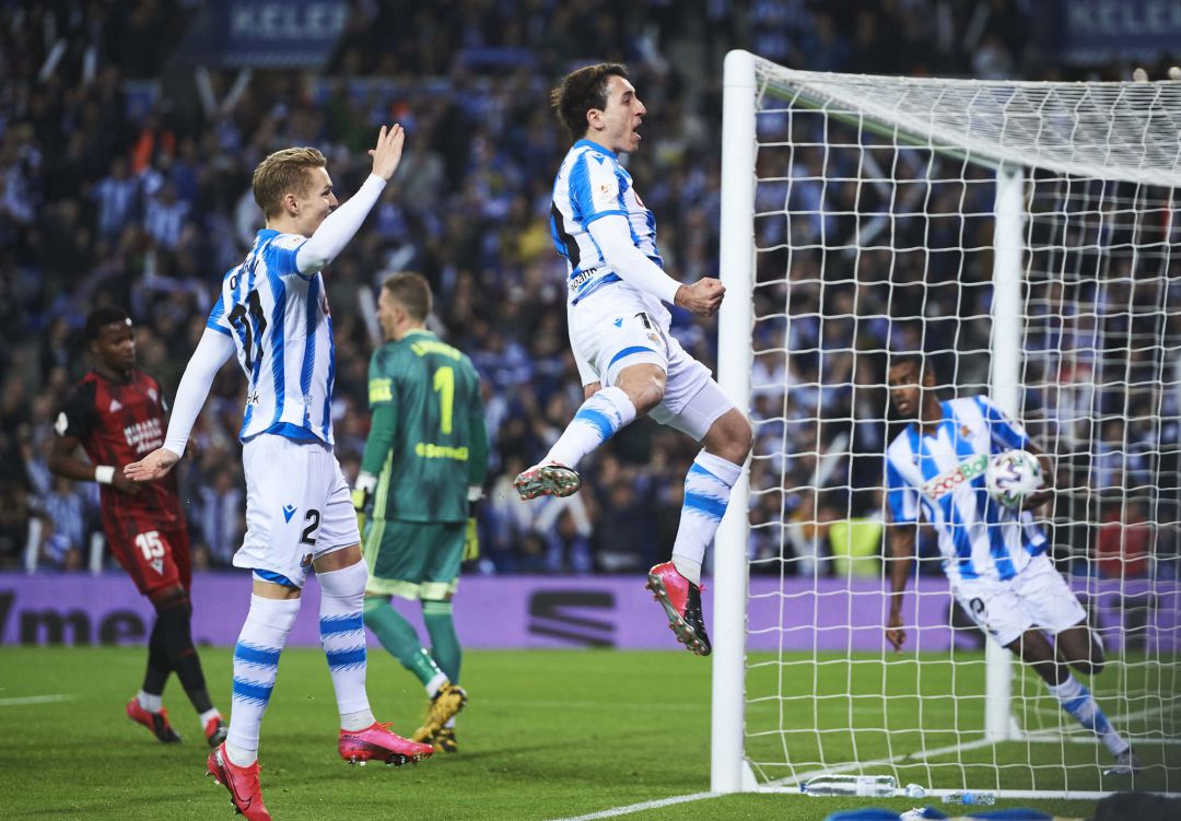 Oyarzabal y Odegaard celebran el 1-0 contra el Mirandés Oyarzabal y Odegaard celebran el 1-0 contra el Mirandés
