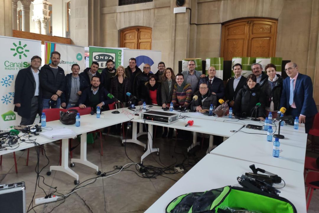 Todos los profesionales de las emisoras de radio en la provincia de Jaén en el programa especial del Día de la Radio Todos los profesionales de las emisoras de radio en la provincia de Jaén en el programa especial del Día de la Radio