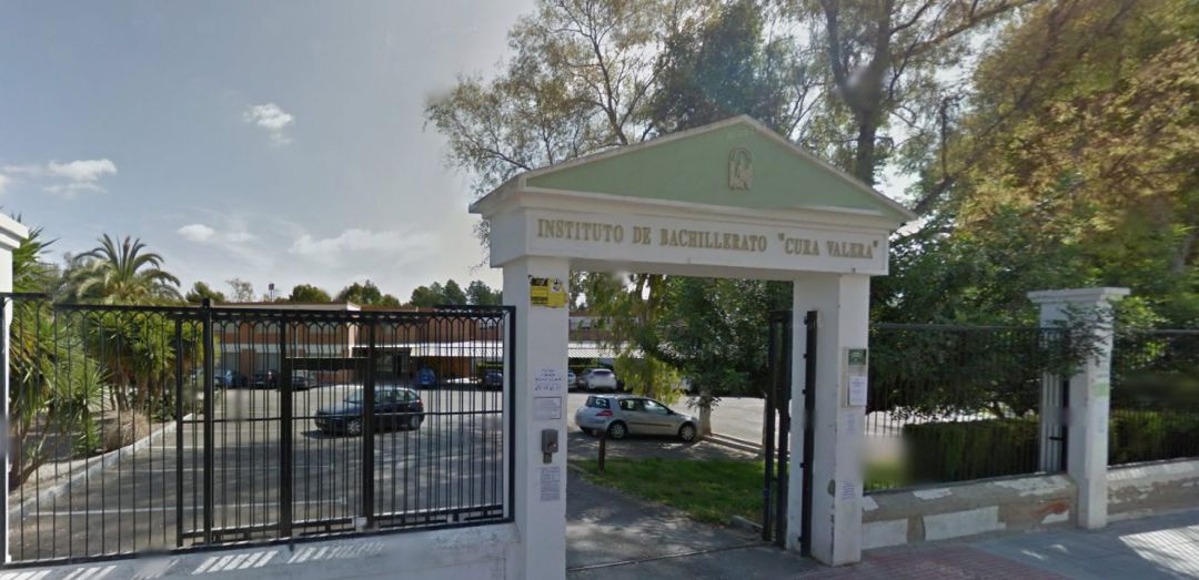 Polémica en el IES por un taller de pornografía. Polémica en el IES por un taller de pornografía.