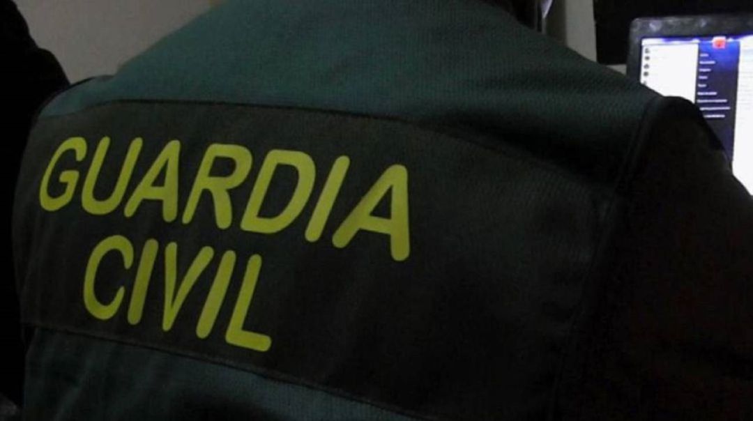 Desalojan a 150 personas tras las amenazas de una mujer con volar una finca en Tavernes Blanques Desalojan a 150 personas tras las amenazas de una mujer con volar una finca en Tavernes Blanques