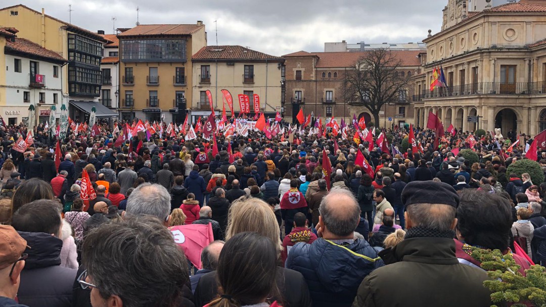 80.000 leoneses exigen en la calle soluciones para la provincia