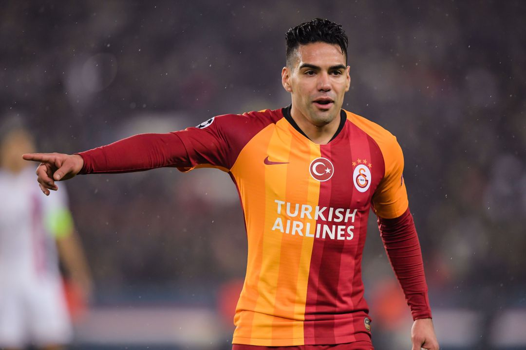 El colombiano, a sus 34 años, está jugando en el Galatasaray y se presentó como una oportunidad de urgencia. El colombiano, a sus 34 años, está jugando en el Galatasaray y se presentó como una oportunidad de urgencia.
