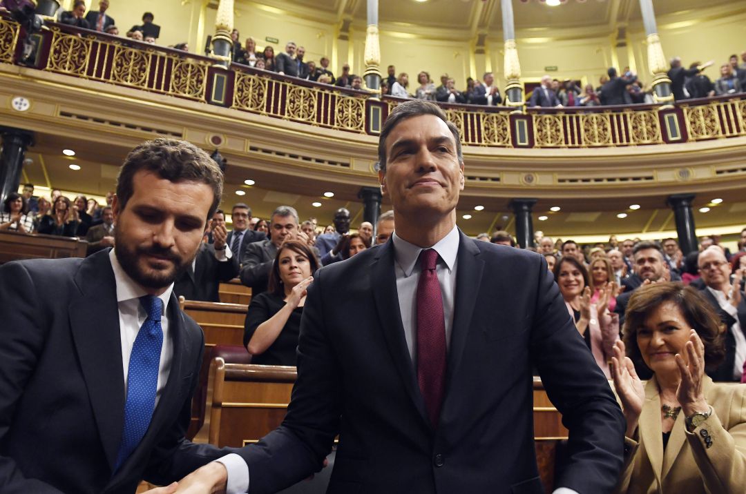 Pedro Sánchez y Pablo Casado en el Congreso. Pedro Sánchez y Pablo Casado en el Congreso.