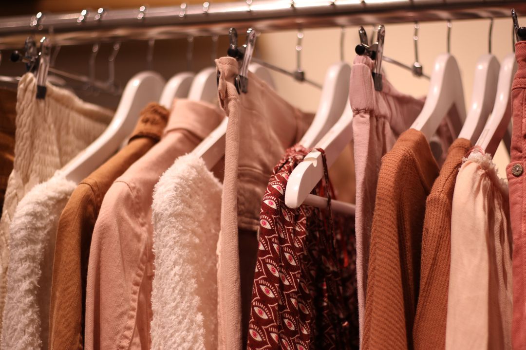 El fast-fashion impulsa el consumismo generando nuevas colecciones cada pocas semanas El fast-fashion impulsa el consumismo generando nuevas colecciones cada pocas semanas