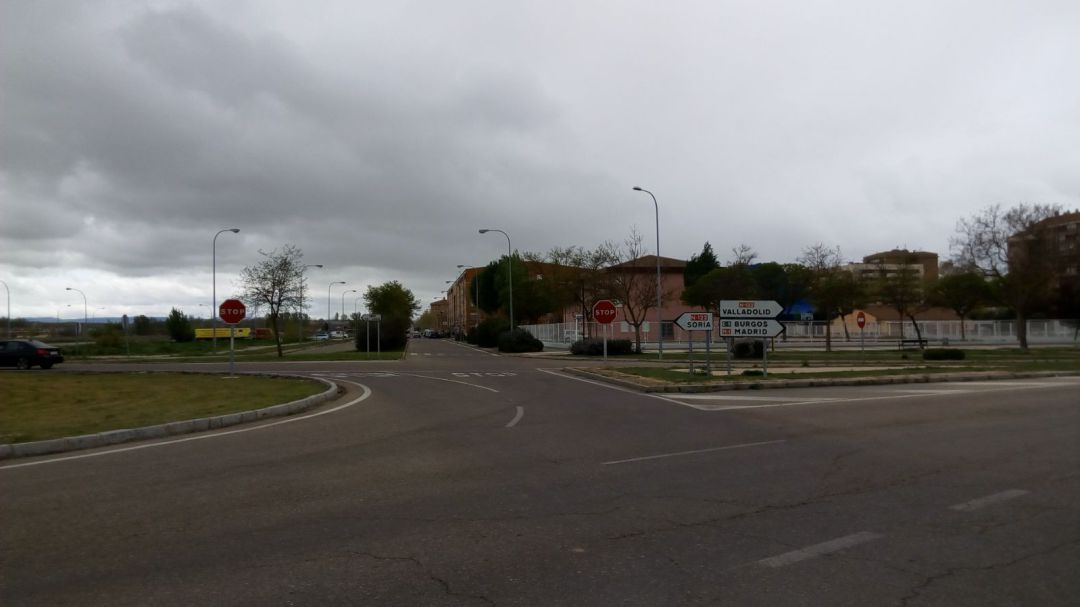 La rotonda La Estrella es uno de los puntos negros del tráfico urbano en Aranda La rotonda La Estrella es uno de los puntos negros del tráfico urbano en Aranda