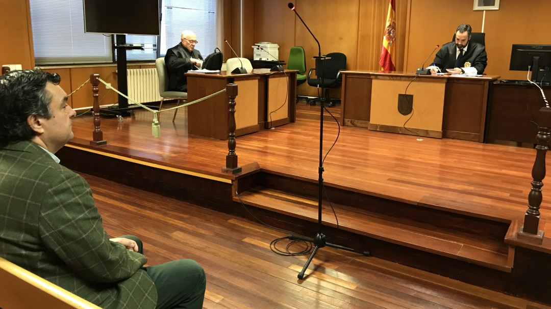 Ramón garantiza ante el juez "la legalidad" del uso de áridos para dos obras en Cubillos del Sil