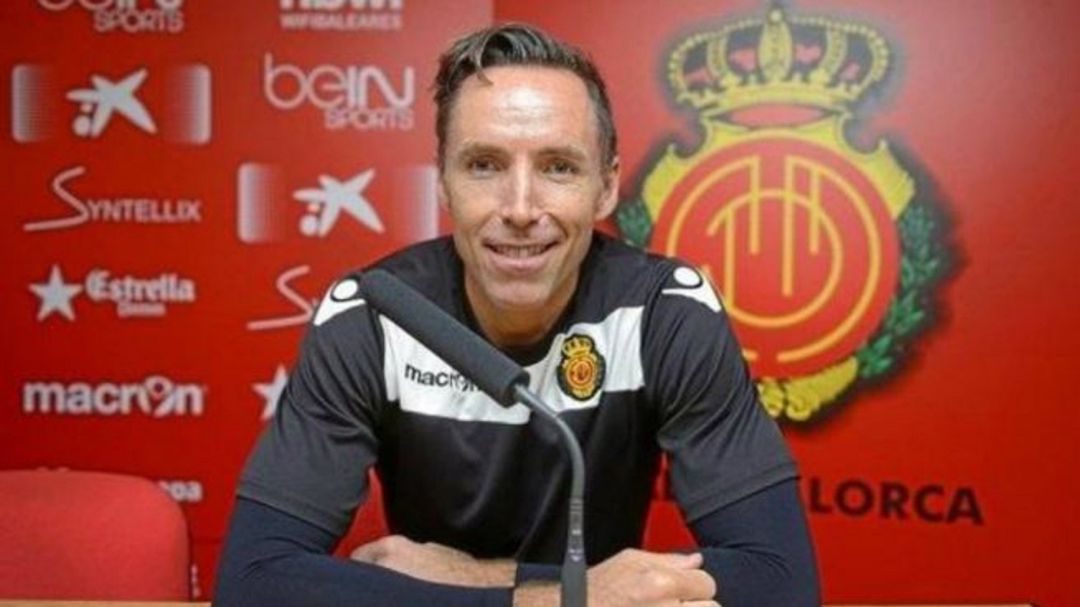 Steve Nash en la sala de prensa del Real Mallorca Steve Nash en la sala de prensa del Real Mallorca