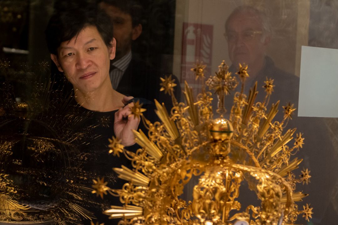 El artista danés de origen vietnamita Dahn Vö, durante su visita al Museo de la Macarena El artista danés de origen vietnamita Dahn Vö, durante su visita al Museo de la Macarena