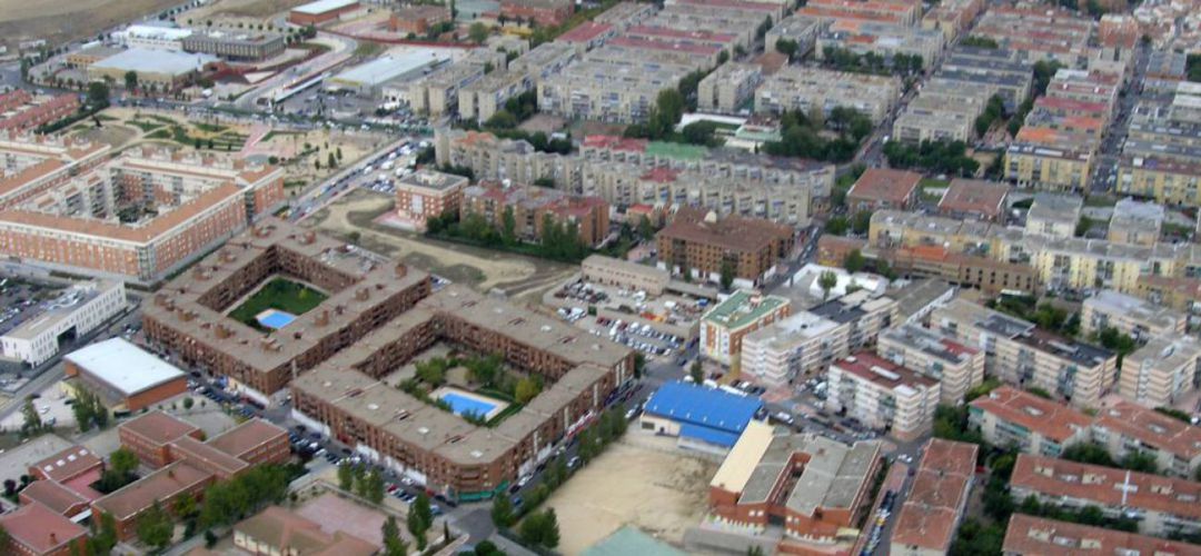 Parla es una de las ciudades del sur de Madrid donde los socialistas denunciar el abandono de la Comunidad y el PP crítica la dejadez del PSOE. Parla es una de las ciudades del sur de Madrid donde los socialistas denunciar el abandono de la Comunidad y el PP crítica la dejadez del PSOE.