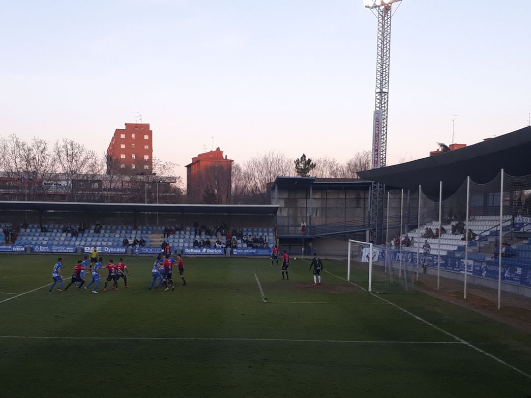 El Talavera sigue sin ganar en casa El Talavera sigue sin ganar en casa