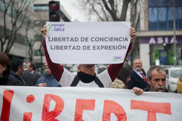 Uno de los concentrados en apoyo a Willy Toledo. Uno de los concentrados en apoyo a Willy Toledo.