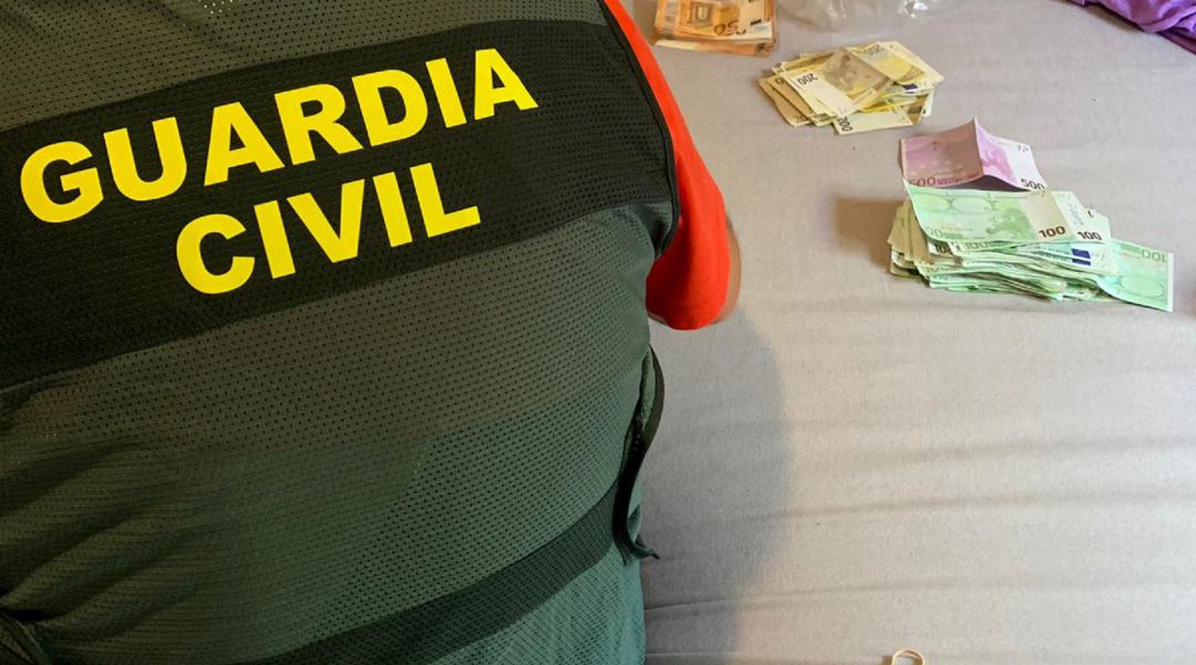 Una imagen de archivo de una intervención de la Guardia Civil. Una imagen de archivo de una intervención de la Guardia Civil.