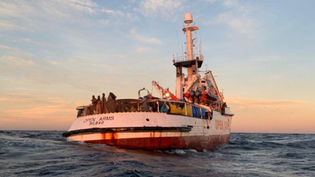 El barco de Open Arms atraca en Borriana para reparar averías