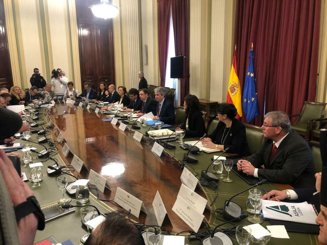 Reunión del sector almeriense con el ministro Planas. Reunión del sector almeriense con el ministro Planas.