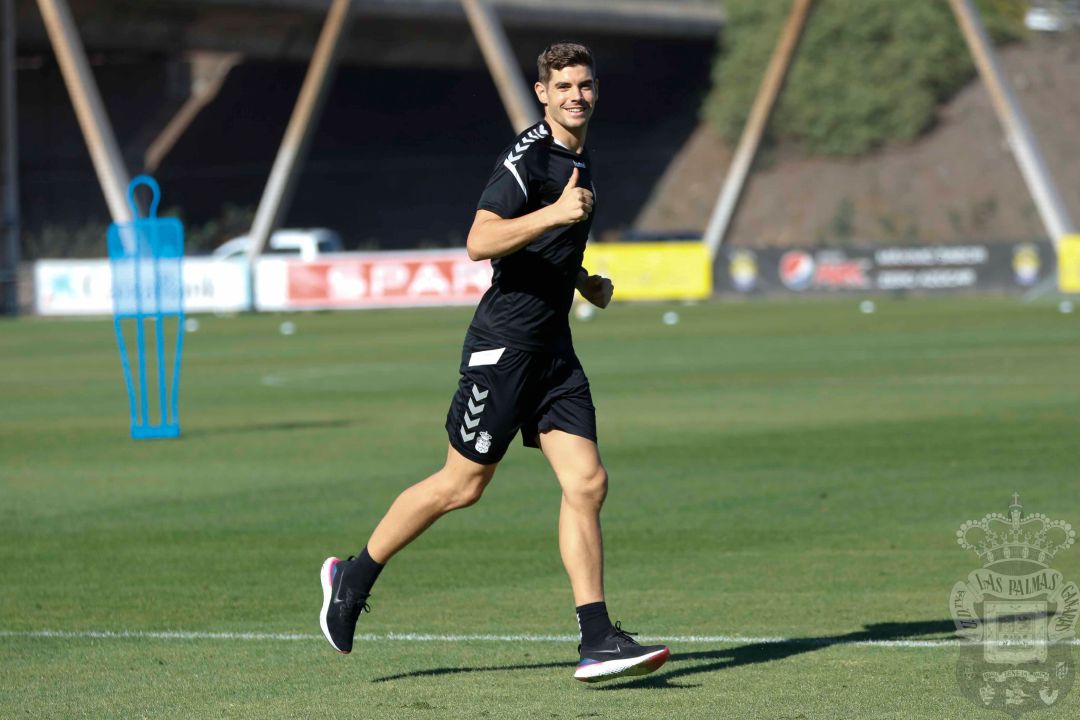 Raúl ya cuenta con el alta médica. Raúl ya cuenta con el alta médica.