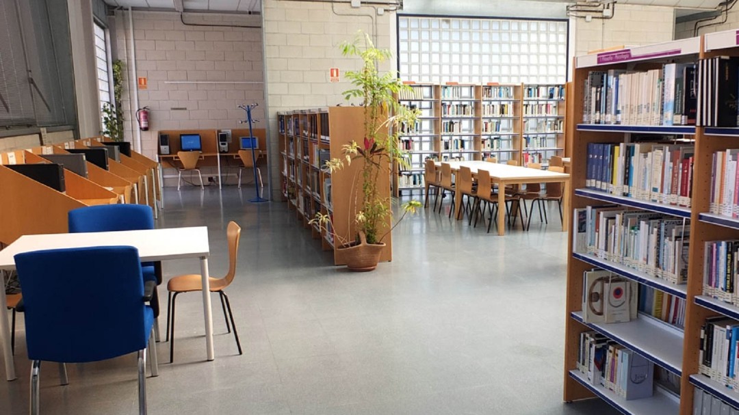 La Biblioteca anima a intercambiar postales con jóvenes de toda España