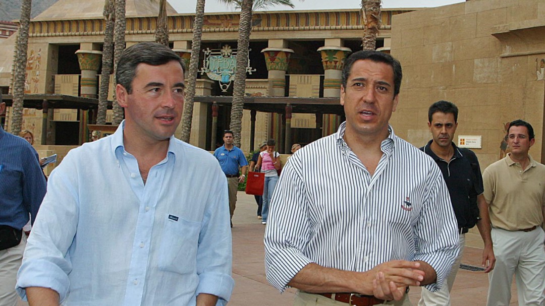 Zaplana adjudicó una parcela en Terra Mítica al empresario que sufragó sus vacaciones en yate
