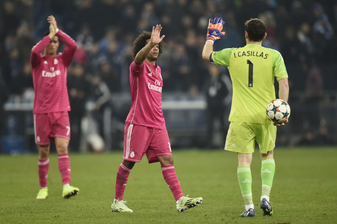 Casillas y Marcelo se saludan Casillas y Marcelo se saludan