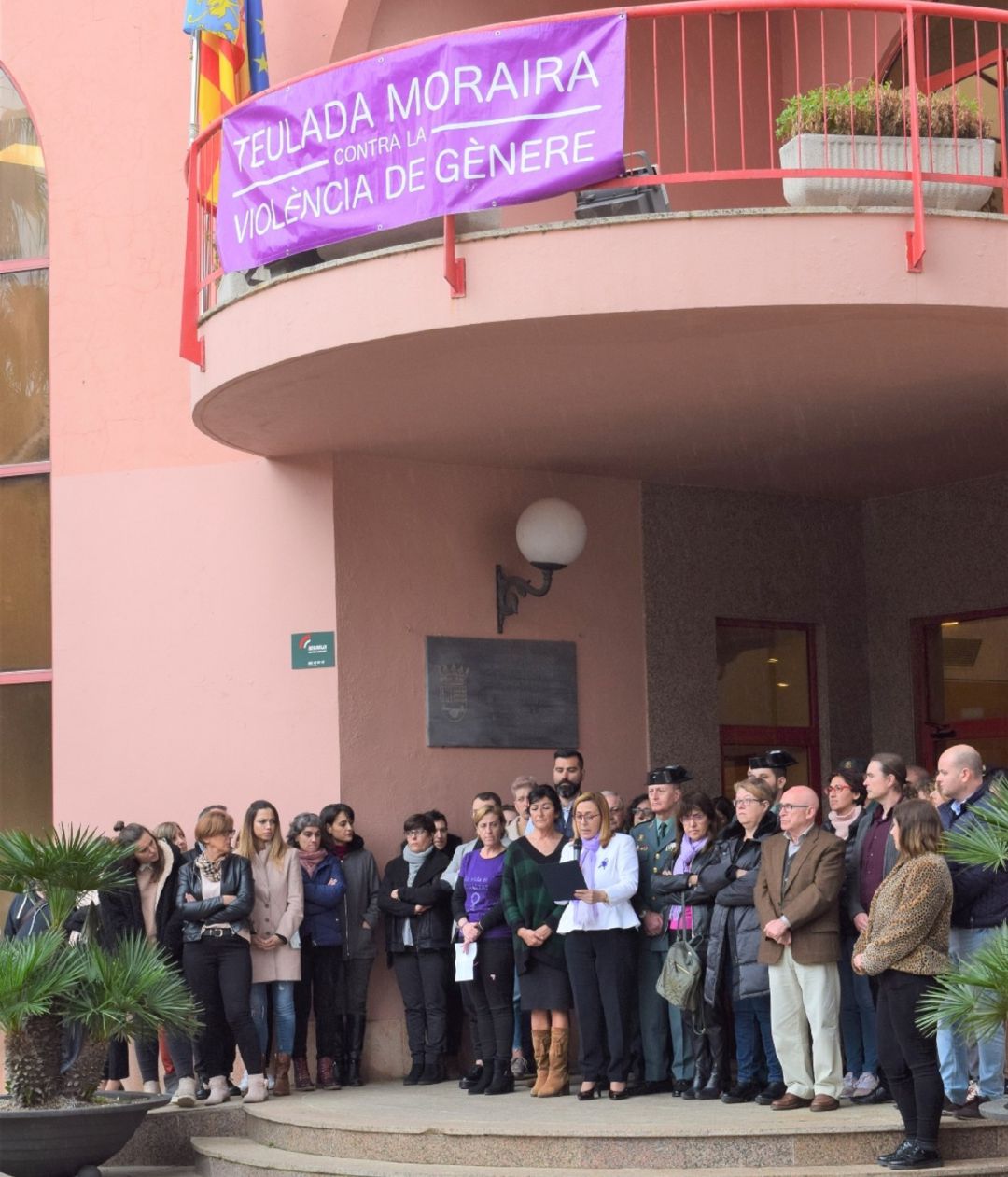 Concentración tras el asesinato machista en Moraira. Concentración tras el asesinato machista en Moraira.