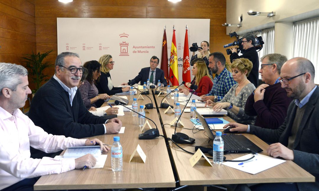 Reunión de la comisión técnica del transporte del ayuntamiento de Murcia Reunión de la comisión técnica del transporte del ayuntamiento de Murcia