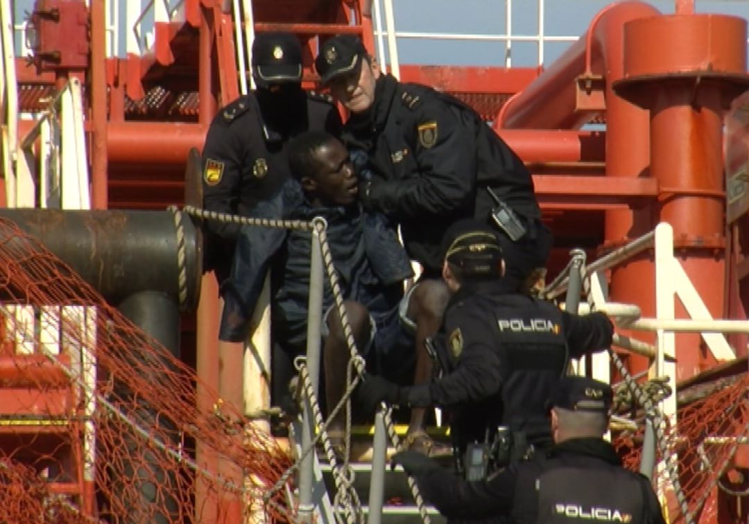 Devuelven a su país a los tres polizones que llegaron a Vigo a bordo del petrolero Harald Maersk