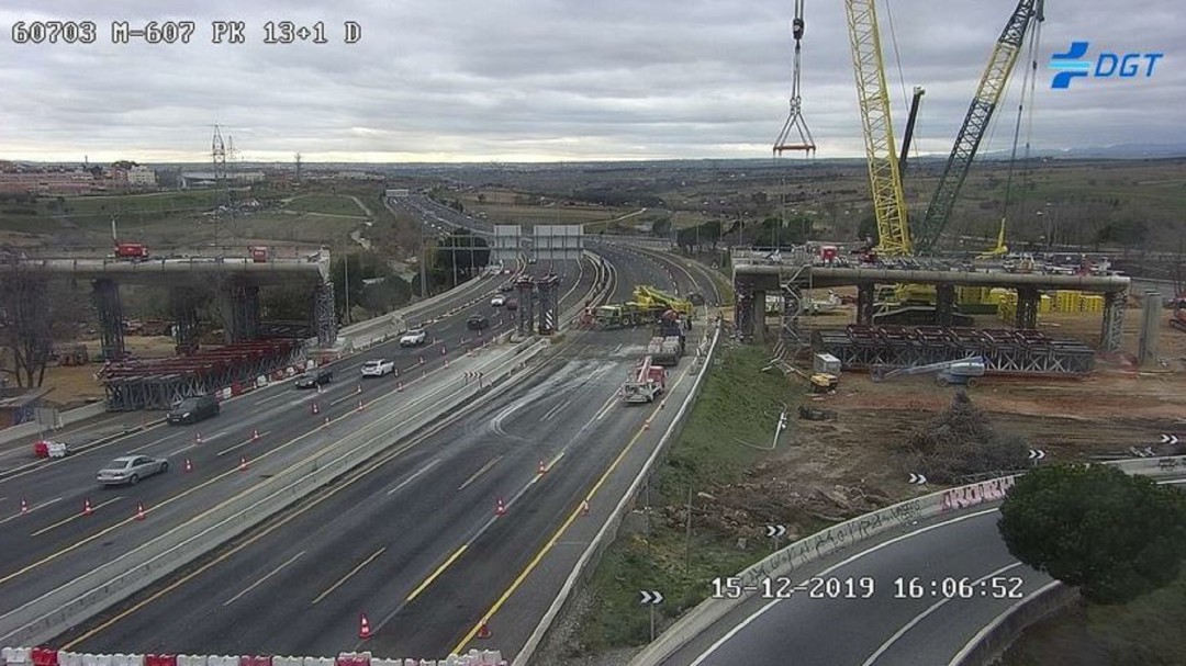 Los cortes nocturnos de tráfico por las obras del puente de la M-40 con la M-607 se prolongarán hasta junio
