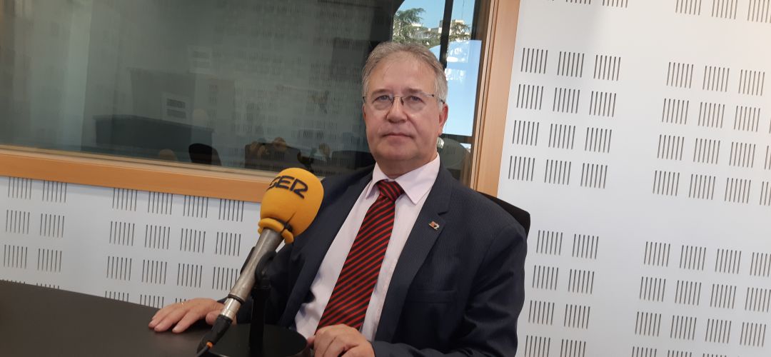 El director del Centro Penitenciario Madrid III en Valdemoro en los estudios de SER Madrid Sur. El director del Centro Penitenciario Madrid III en Valdemoro en los estudios de SER Madrid Sur.