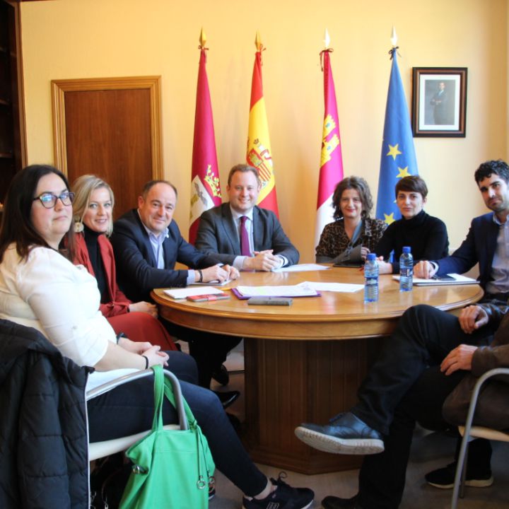 El Ayuntamiento confirma que la Junta construirá un colegio público en Medicina