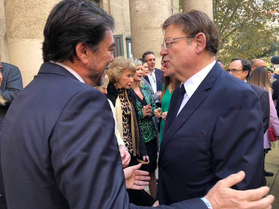 El alcalde Barcala y el president Puig, durante el acto del día de la Constitución, el pasado mes de diciembre, en el Teatro Principal de Alicante El alcalde Barcala y el president Puig, durante el acto del día de la Constitución, el pasado mes de diciembre, en el Teatro Principal de Alicante