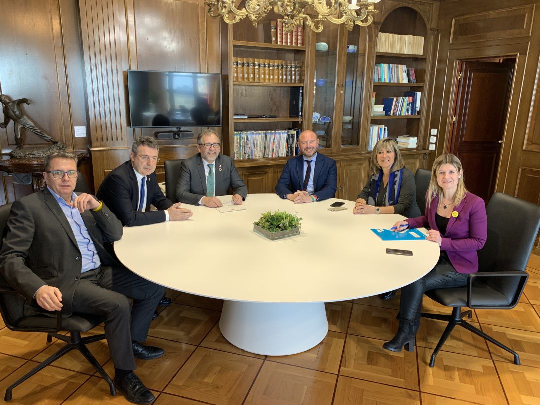 Reunión en Tarragona de las Diputaciones de Tarragona, Barcelona, Lleida, Girona, Castellón y Valencia. Reunión en Tarragona de las Diputaciones de Tarragona, Barcelona, Lleida, Girona, Castellón y Valencia.