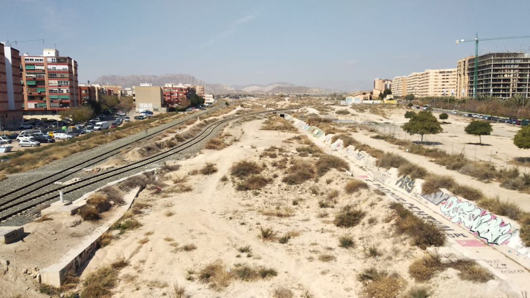 Terrenos donde se proyectará el futuro Parque Central Terrenos donde se proyectará el futuro Parque Central