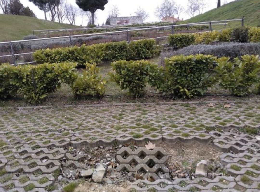 El parque Allendeduero está muy deteriorado El parque Allendeduero está muy deteriorado