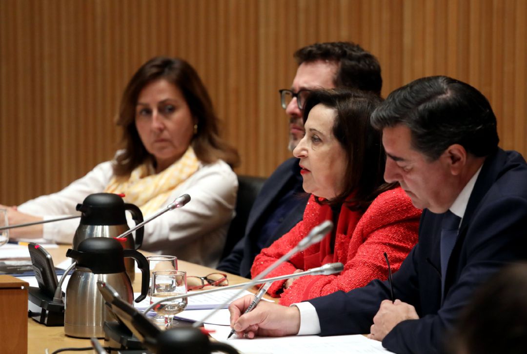 La ministra ha dicho ante la comisión de Industria del Congreso ser consciente de la importancia para el empleo del programa 8x8. La ministra ha dicho ante la comisión de Industria del Congreso ser consciente de la importancia para el empleo del programa 8x8.